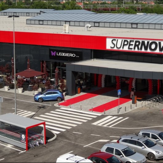 TRGOVAČKI CENTAR SUPERNOVA BUZIN