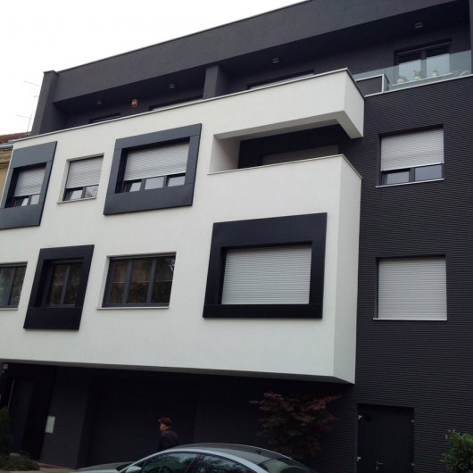 STAMBENA ZGRADA PODOLJE 12